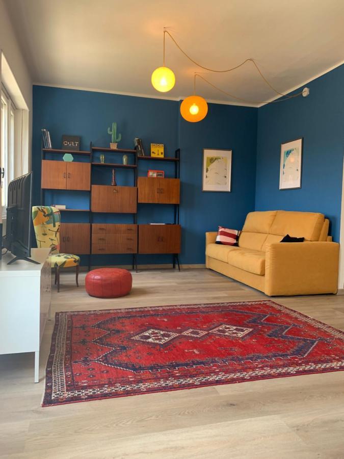 Apartament San Donato District Colourful *